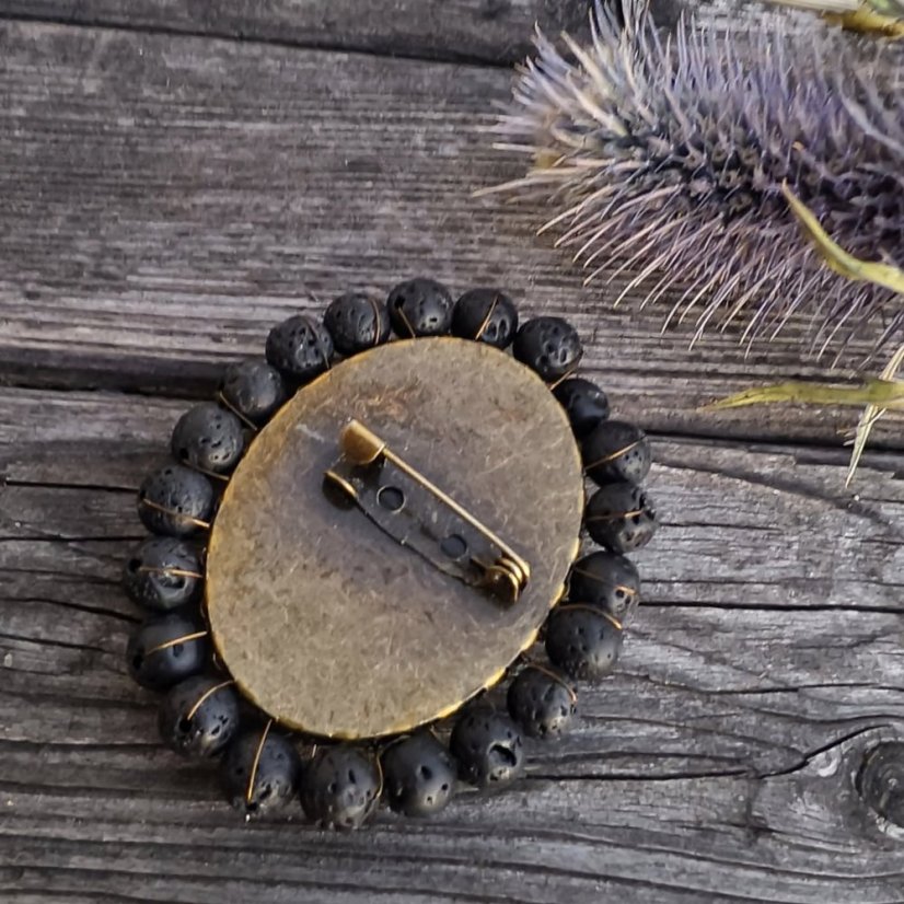 Autorská skleněná brož - Dáma s hranostajem S0776