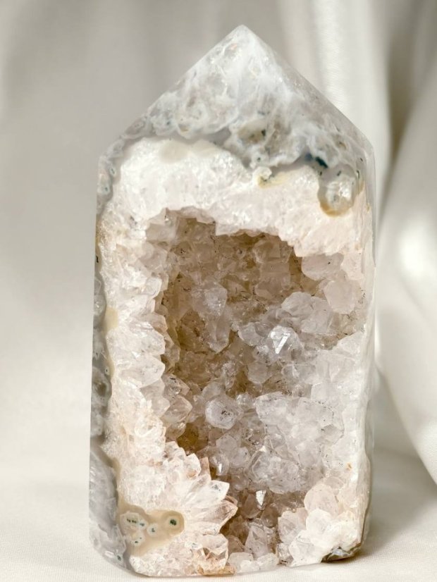 Surové minerály - Achát - kaplička  SM0594