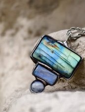 Autorský cínový náhrdelník -  Labradorit a Měsíční kameny S0950