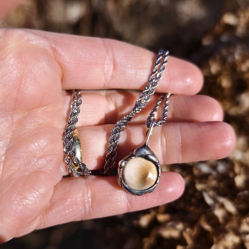 Autorský cínový náhrdelník - Shiva Shell S0474