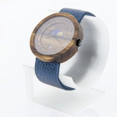 České dřevěné hodinky Excelsior Moon H00343 Ořech