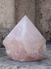 Surové minerály - Růženín surová špice  SM0483