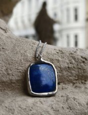 Autorský cínovaný náhrdelník - Lapis lazuli S0546