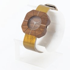 České drevené hodinky Art H00502 Hruška