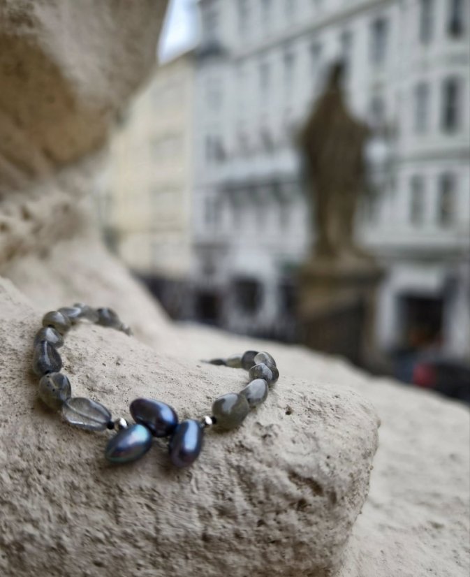 Náramek minerální - Tři říční perly a Labradorit S0312