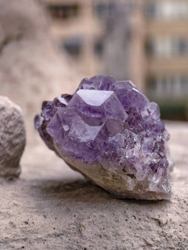 Surové minerály - Ametyst surové špice  SM0502