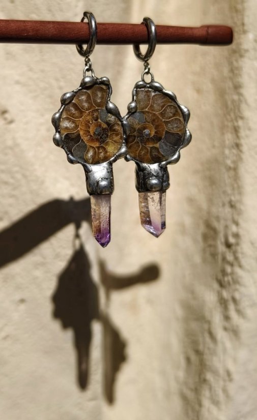 Autorské cínované náušnice - Šnek s Amatystem S0703