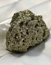 Surové minerály - Pyrit SM0679