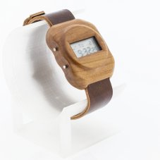 České dřevěné hodinky Universum H00486 Jeřáb