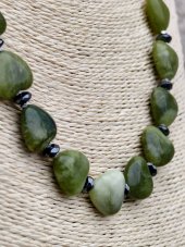 Minerálny náhrdelník - Serpentin srdca S0909