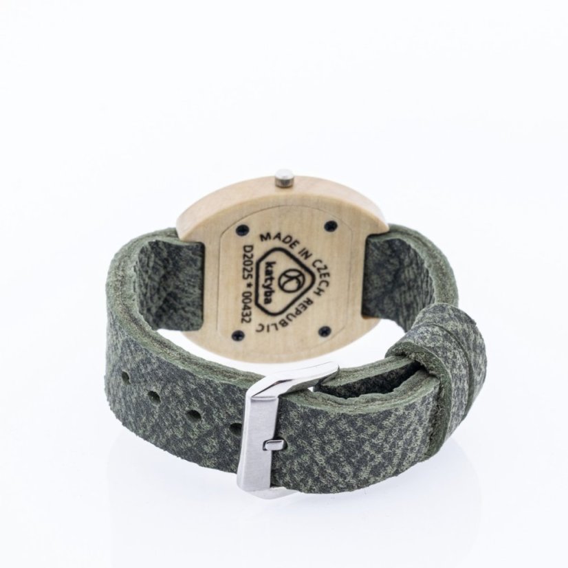 České drevené hodinky Avia H00432 Habr