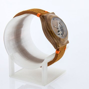 Dřevěné hodinky model Ideál Automat z šeříkového dřeva.