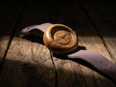 České dřevěné hodinky Jas H00531 Bluma