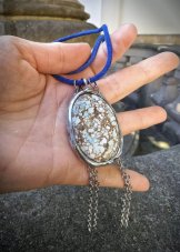 Autorský cínovaný náhrdelník - Magnezit S0476