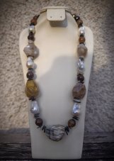 Náhrdelník minerální - Acháty a Perly S0839