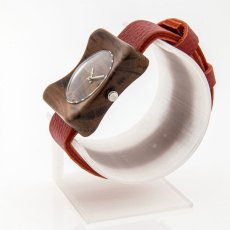 České dřevěné hodinky Edison H00339 Švestka