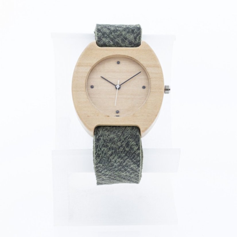 České drevené hodinky Avia H00432 Habr