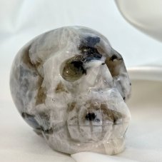 Surové minerály - Mesačný kameň lebka SM0868