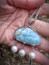 Autorský cínový náhrdelník - Larimar a perly S0606