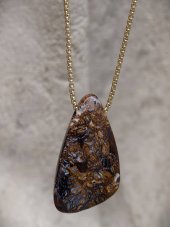 Náhrdelník minerálny — Opál Boulder S0403