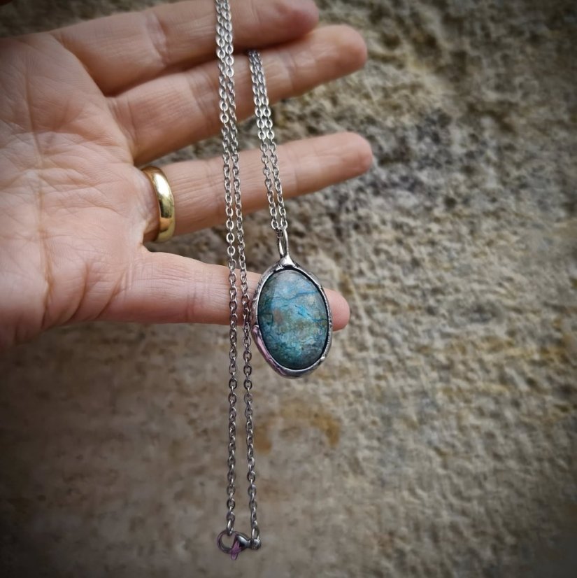 Autorský cínový náhrdelník - Tyrkys S0752