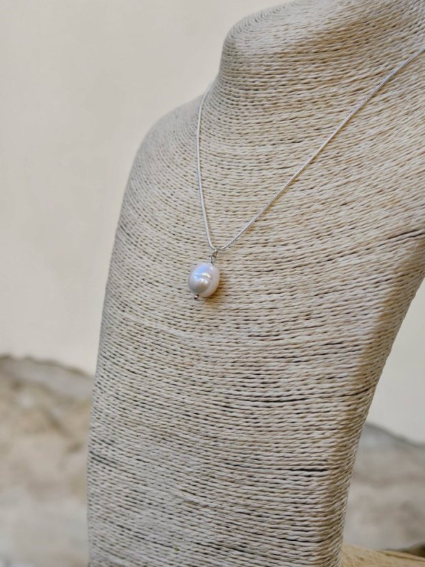 Náhrdelník perlový - Perla ve stříbře 13 x 10 mm S0809