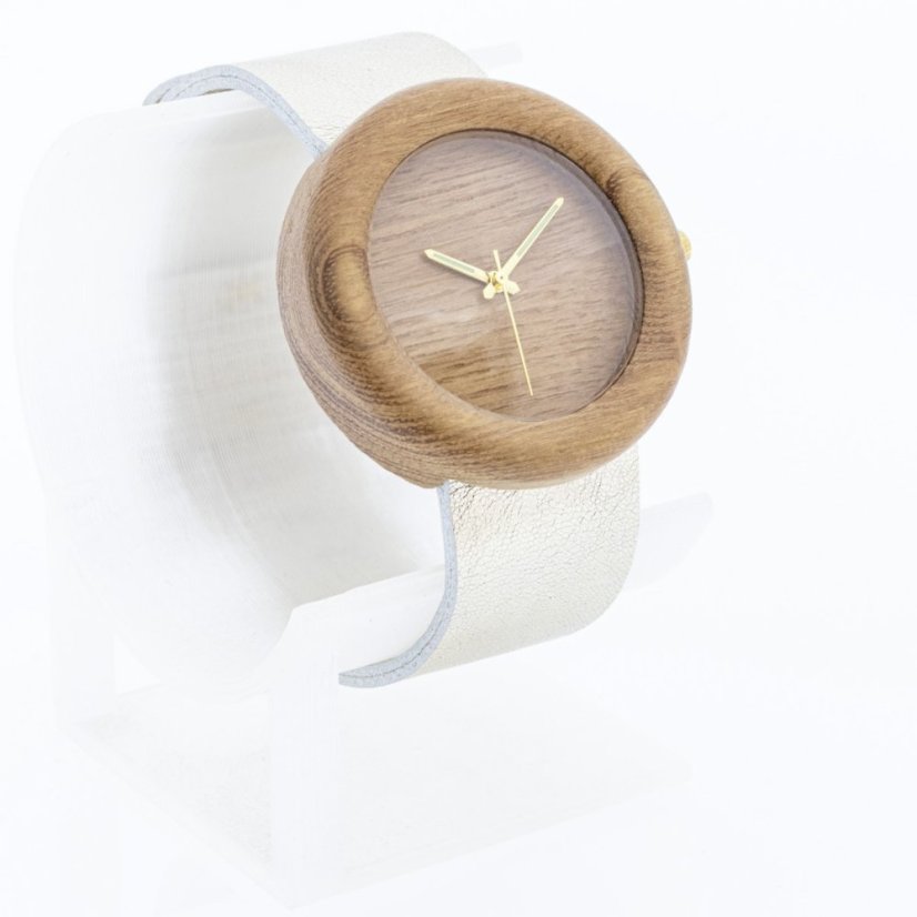 České drevené hodinky Orania H00463 Akát