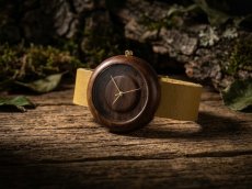 České dřevěné hodinky Jas H00527 Bluma