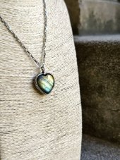 Autorský cínovaný náhrdelník -  Labradorit srdce S0985