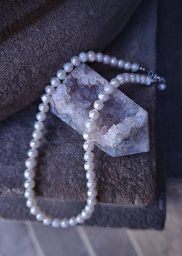 Náhrdelník perlový - Říční perla bílá 0,6 cm S0818