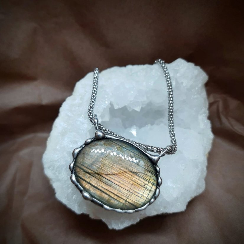 Autorský cínový náhrdelník - Labradorit S0413