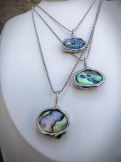 Autorský cínovaný náhrdelník - Paua mušle S0514