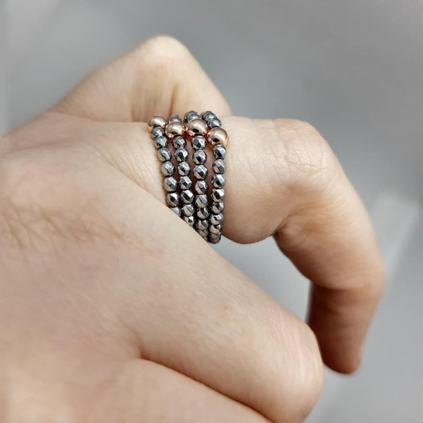 Prsten na gumičce - Hematit  S0183
