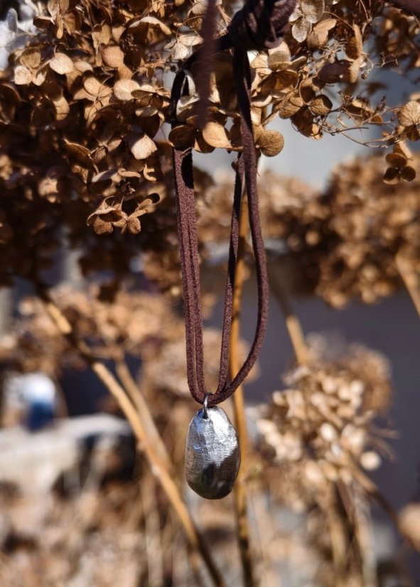 Autorský cínovaný náhrdelník - Tygří oko S0381