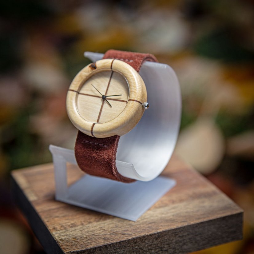 České drevené hodinky Orania H00134 Habr