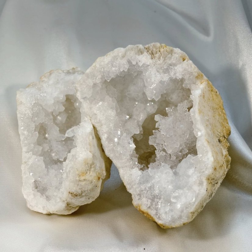 Surové minerály - Křišťál geoda  SM0485