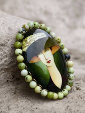 Autorská sklenená brošňa - Na preteky S0893