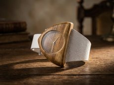 České drevené hodinky Orbit H00556 Javor