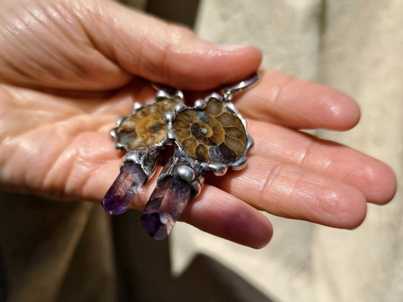 Autorské cínované náušnice - Šnek s Amatystem S0703