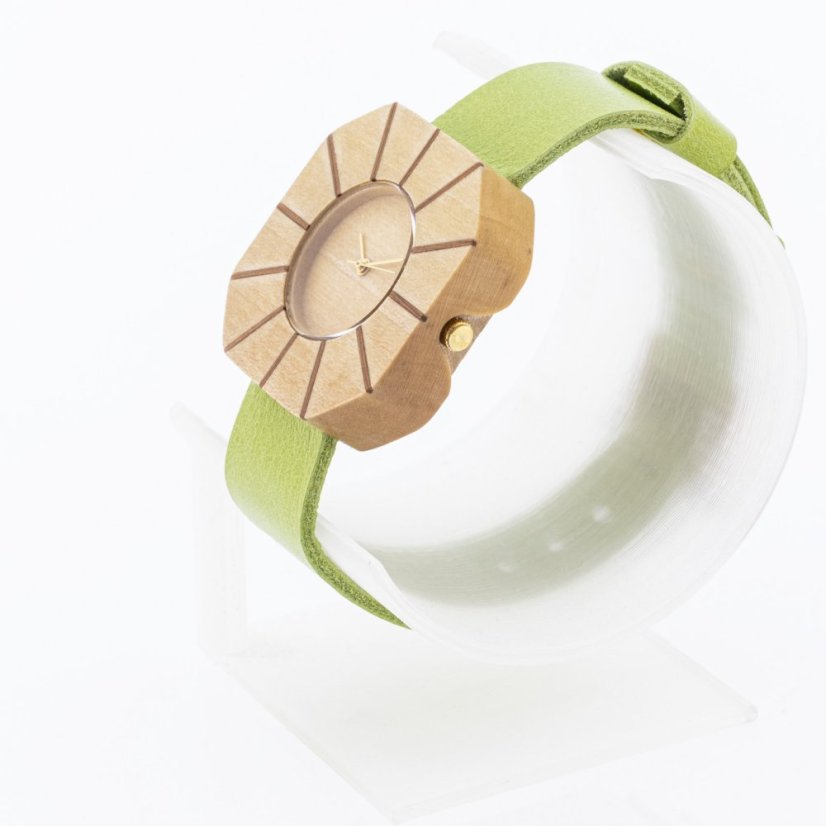 České drevené hodinky Art H00499 Habr