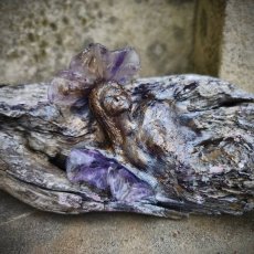 Autorská dřevěná socha - "Bohyně Ametystů" AS0728