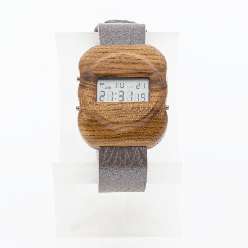 České drevené hodinky Universum H00487 Marhuľa