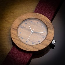 České drevené hodinky Jalta H00401 Višňa