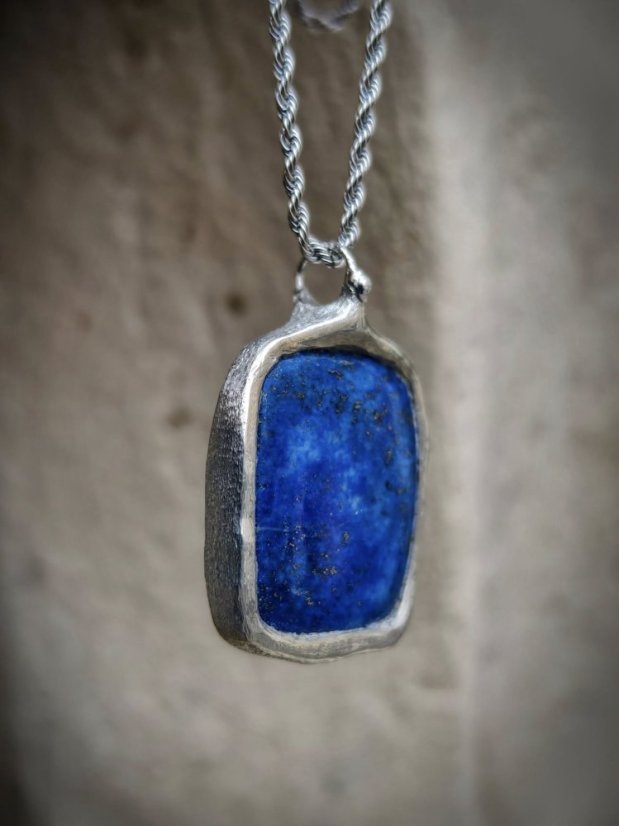 Autorský cínovaný náhrdelník - Lapis lazuli S0546