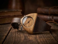 České dřevěné hodinky Orbit H00555 Bluma