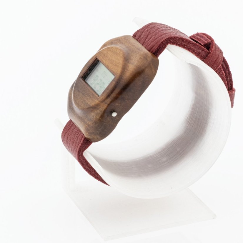 České dřevěné hodinky Universum H00488 Hruška