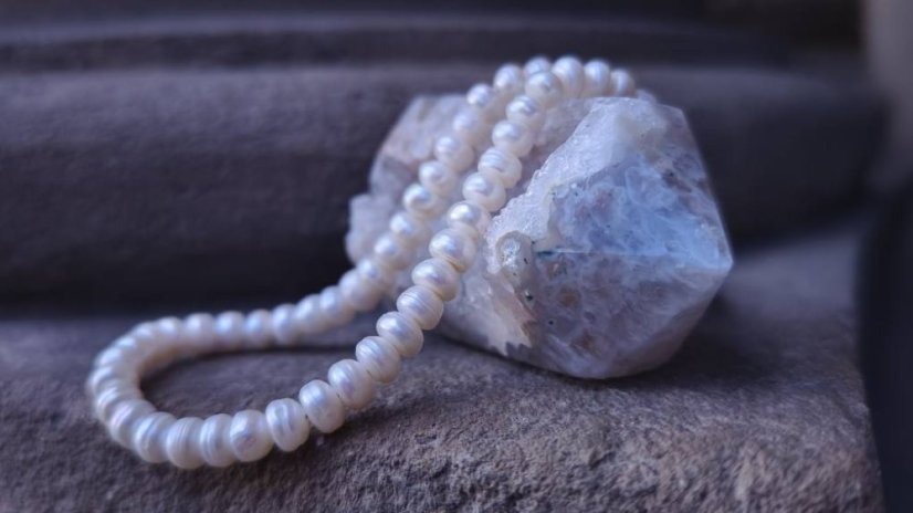 Náhrdelník perlový - Říční perla bílá 0,8 cm S0821