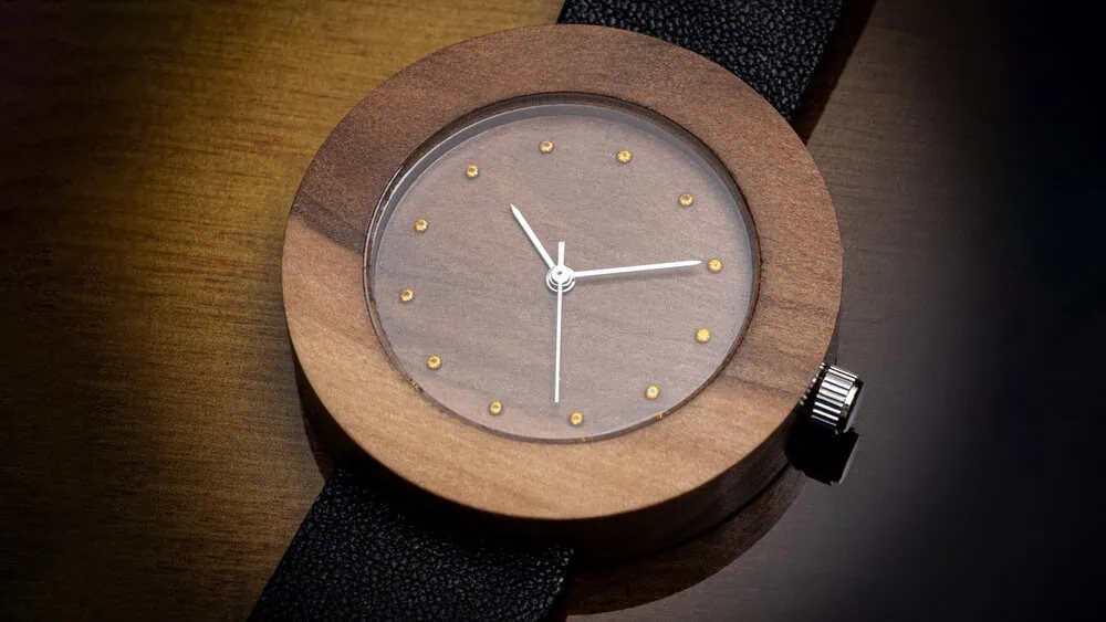 Dřevěné hodinky Jalta z hruškového dřeva