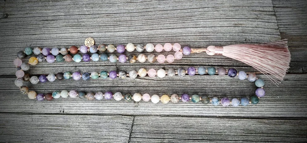 Minerální náhrdelník boho mala 